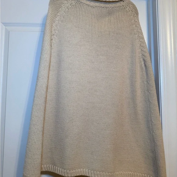 Candela NYC Wool Sweater Cape Cardigan Size‎ Large - Picture 6 of 8
